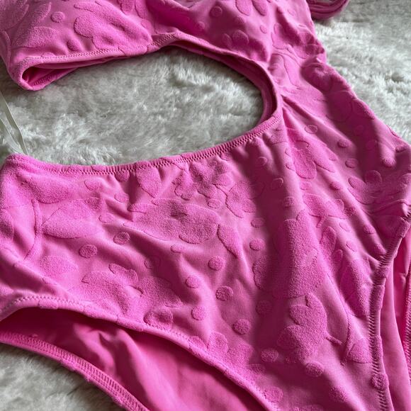NWT Aerie | Pink Embossed Floral One-Piece Cut Out Swimsuit | Size L Long - Picture 5 of 11